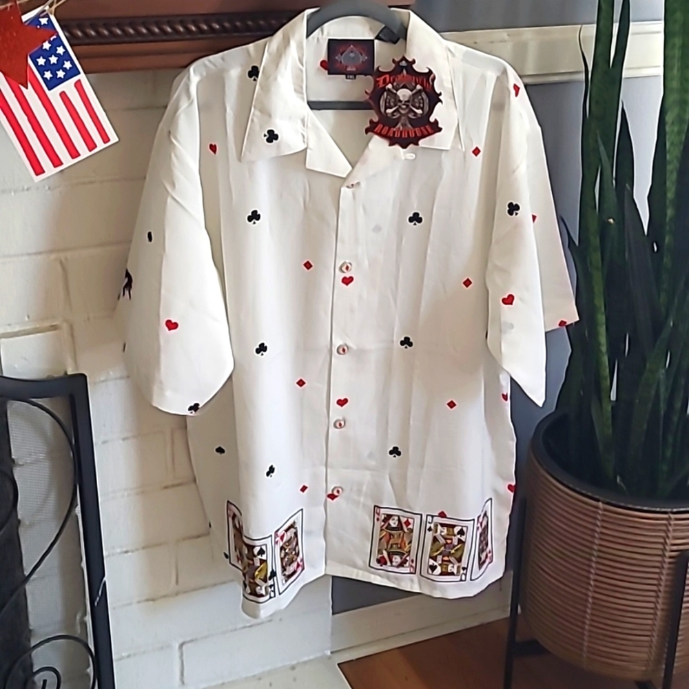 Button up short sleeve shirt